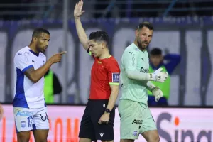 Ανόρθωση-Απόλλων: Στους "4" με τριπλό... χτύπημα! (φώτος)