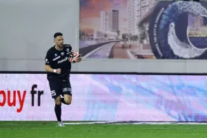 Ανόρθωση-Απόλλων: Στους "4" με τριπλό... χτύπημα! (φώτος)