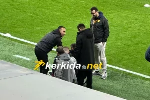 Ωραίο με Γιαννάκη/ Η αγκαλιά του Σωφρόνη και το χαμόγελο του Νικόλα