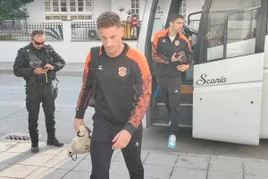 Ο μικρός απέναντι... έστησε καρτέρι στην αποστολή! (Φώτος Kerkida)