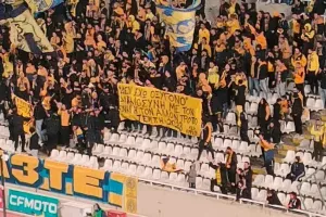 ΑΕΛίστες για τα Τέμπη: "Δεν έχω οξυγόνο, δικαιοσύνη με τον ένα ή τον άλλο τρόπο"