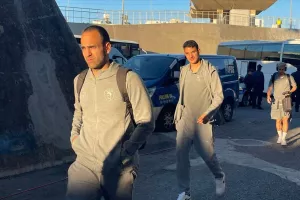 (ΦΩΤΟΣ kerkida) Η άφιξη της Πάφος FC