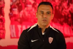 "Πήρα πολλά μηνύματα για να επιστρέψω και να βοηθήσω την ομάδα"
