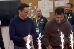 (Βίντεο) Τούρτες... για Χιμένεθ και Μαρκίνιος