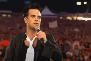 Ο Ρόμπι Γουίλιαμς έπιασε το ρεκόρ των Beatles με 15 άλμπουμ στην κορυφή του βρετανικού chart