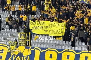 Πανό για Ζηνωνή και "Κούνελλο" από τους ΑΕΛίστες