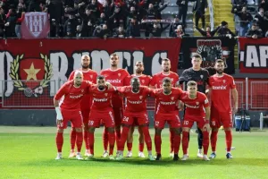 Νέα Σαλαμίνα - Εθνικός: Κρυφοκοιτάζει εξάδα ο ένας, "βουλιάζει" ο άλλος (φώτος)