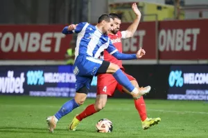 Νέα Σαλαμίνα - Εθνικός: Κρυφοκοιτάζει εξάδα ο ένας, "βουλιάζει" ο άλλος (φώτος)