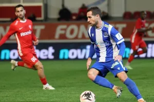 Νέα Σαλαμίνα - Εθνικός: Κρυφοκοιτάζει εξάδα ο ένας, "βουλιάζει" ο άλλος (φώτος)