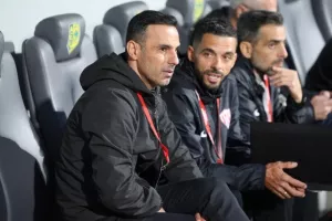 ΑΕΚ-Νέα Σαλαμίνα: Κιτρινοπράσινη αντίδραση / Καθάρισε από το ημίχρονο (φώτος)