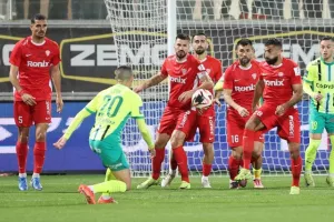 ΑΕΚ-Νέα Σαλαμίνα: Κιτρινοπράσινη αντίδραση / Καθάρισε από το ημίχρονο (φώτος)