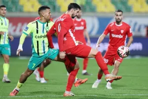 ΑΕΚ-Νέα Σαλαμίνα: Κιτρινοπράσινη αντίδραση / Καθάρισε από το ημίχρονο (φώτος)