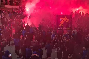 (ΒΙΝΤΕΟ-Φώτος Kerkida) "Καυτή" ατμόσφαιρα για την αποστολή της "Κυρίας"