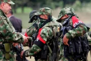 Συγκρούσεις ανταρτών στη βορειοανατολική Κολομβία: Οι αρχές επιβεβαιώνουν 54 θανάτους
