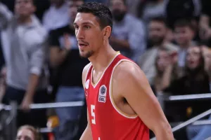 Σοβαρός Ολυμπιακός, πέρασε με διπλό απ' το Αλεξάνδρειο