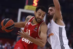 Ολυμπιακός-Φενέρμπαχτσε: Κρίσιμο ματς - πρωτιάς στο ΣΕΦ