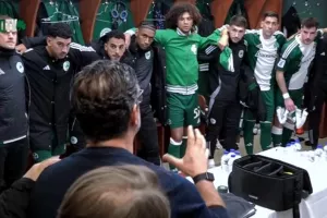 «Κοιτάξτε τους στα μάτια, να μην πάρουν ανάσα»: Οι ηγετικές ομιλίες από Βιτόρια και Ιωαννίδη!