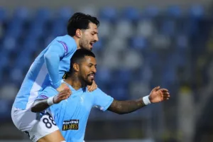Πάφος FC-ΑΕΛ: Άνετη στην κορυφή... με τεσσάρα! (Φώτος)