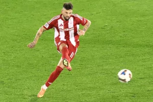 Βέλντε: «Αυτή τη φορά να είμαστε εμείς οι νικητές με τον Άρη»