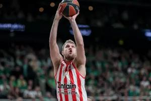 Ζάλγκιρις - Ολυμπιακός 85-92: Απόδραση τετράδας με επικό β' μέρος στο Κάουνας