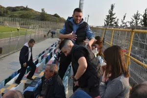 ΦΩΤΟΣ από το διπλό!