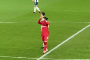 Η στιγμή της αποθέωσης του Νούνιες στο «Άνφιλντ»!