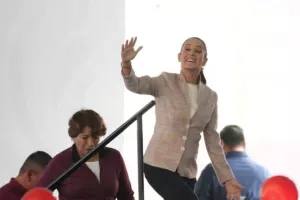 Μεξικό: Η πρόεδρος κατηγορεί τον Τραμπ για συκοφαντία και επιβάλλει δασμούς