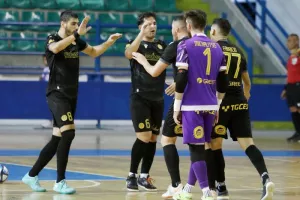 Futsal: Τερμάτισε αήττητη η ΑΕΛ στην πρώτη φάση, Κύπελλο ενόψει με ημιτελική φάση