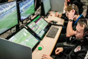 Στήριξη στους διαιτητές και στο VAR, με… ατάκα που έγινε viral!