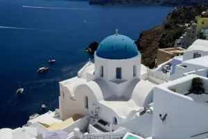 Ανησυχία για τους απανωτούς σεισμούς στη Σαντορίνη