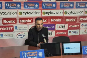 "Όταν παίζεις ίσως με την καλύτερη ομάδα...- Μου είπαν για χέρι και για φάουλ"