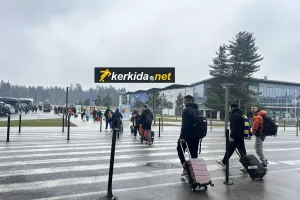 (ΑΠΟΕΛ) Στους τρεις βαθμούς