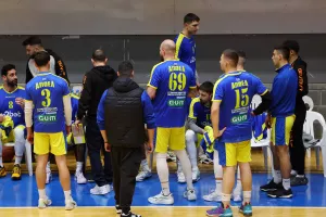 Πέμπτη σερί νίκη για ΑΠΟΕΛ Perestroika