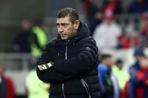 Κουκουλοφόροι επιτέθηκαν στο κατάστημα του Σάββα Παντελίδη