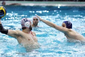 «Κόλλησε» επιθετικά και ηττήθηκε ο Ολυμπιακός από την Νόβι Μπέογκραντ