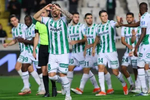 Τρεις συνεχόμενες και θέλει... 4η