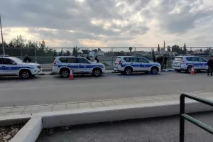 ΑΚΥΡΟΙ τίτλοι!!!