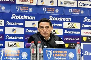 Χιμένεθ: "Ο ΑΠΟΕΛ πρέπει να είναι ψηλά, είμαστε αναγκασμένοι να συνεχίσουμε να παλεύουμε"