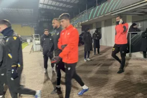 (Βίντεο/Φώτος kerkida) H προπόνηση του ΑΠΟΕΛ στο "Stadion Z'dežele"