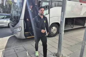 Άφιξη ΑΕΚ στο "Αμμόχωστος" (ΦΩΤΟΣ)