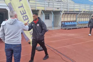 (Φώτος Kerkida) Η κίνηση... του Ταραπουλούζη