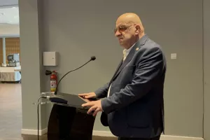 (Φώτος) Η συνάντηση Προέδρων με Μεσίνα 