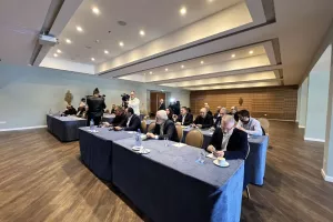 Σε εξέλιξη η συνάντηση