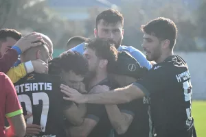 Συνεργασία Κατσιάτη και Αρτεμίου για το πρώτο του! (βίντεο)