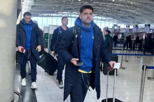 Άφιξη αποστολής ΑΠΟΕΛ (Φώτος Kerkida)