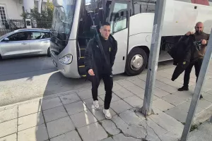 Άφιξη ΑΕΚ στο "Αμμόχωστος" (ΦΩΤΟΣ)