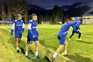 Το Kerkida στην προπόνηση του ΑΠΟΕΛ (φώτος/βίντεο)