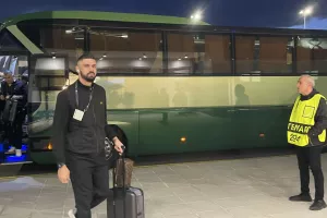 (Φώτος Kerkida) Έφτασε στη Λεμεσό η Ομόνοια