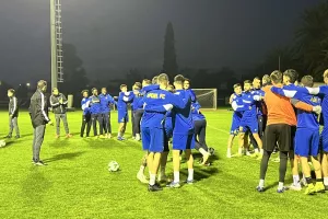 Το Kerkida στην προπόνηση του ΑΠΟΕΛ (φώτος/βίντεο)