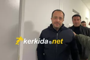 Έφτασε "Αλφαμέγα" ο ΠτΔ! (Φώτος)